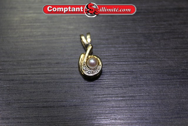 Breloque avec perle et diamant