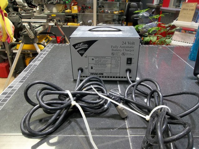 chargeur de 24 volt quadriporteur