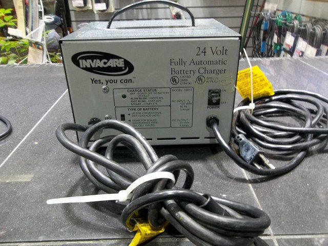 chargeur de 24 volt quadriporteur