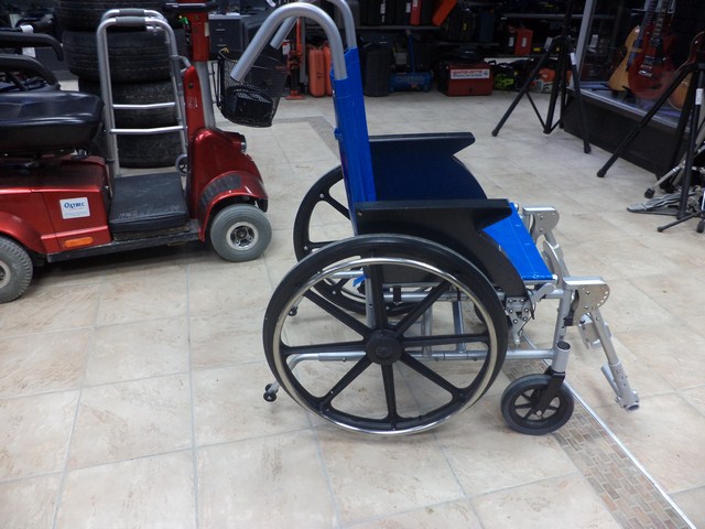 Chaise roulante - Image 2