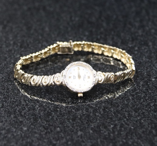 Montre de Qualité 17