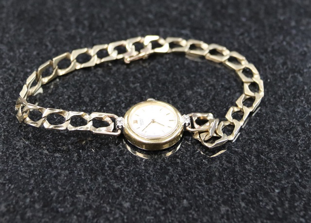 Montre de Qualité 4