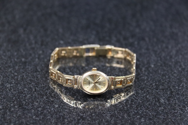 Montre de Qualité 5