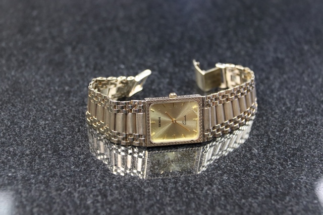 Montre de Qualité 7