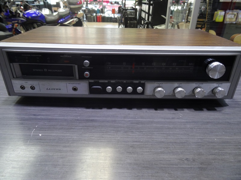 Amplificateur Récepteur (tuner) 8 track enregistreur integré