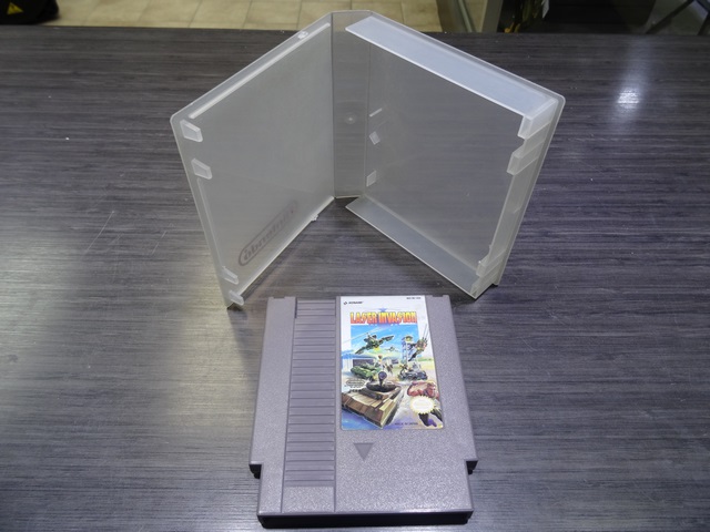 Laser invasion (pochette de plastique)