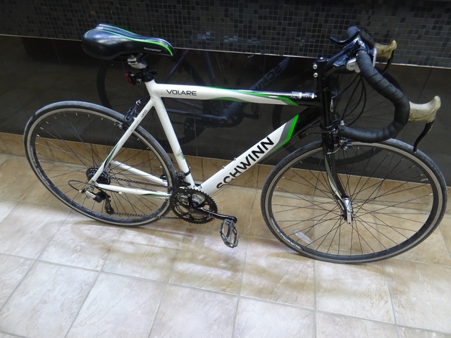 Velo de route 14 vitesses (flat a lavant)