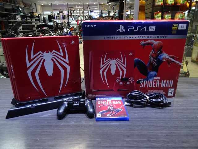 Console PS4 pro etition Spider Man 1to (complet en boite)