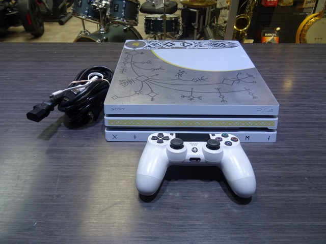 Console PS4 pro God of War 1 to + acc