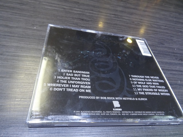 Metallica Black Album - Image 4