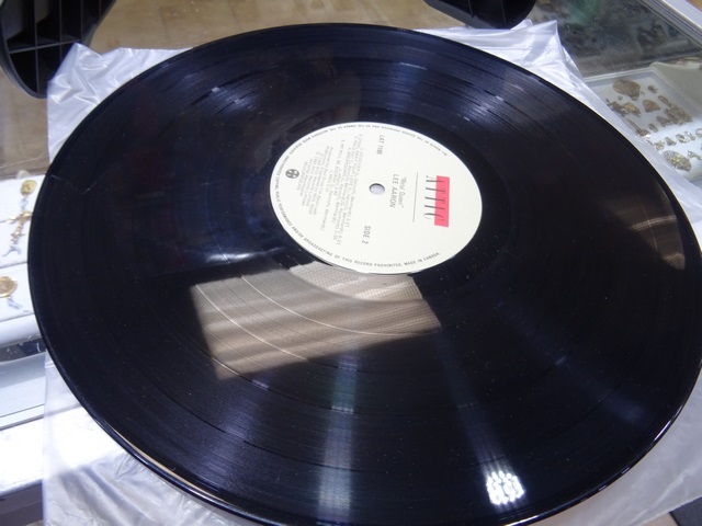 Lee Aron metal queen - Image 4