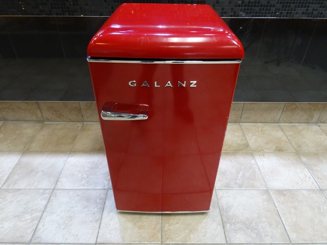 Frigidaires /  Fours / Réchauds