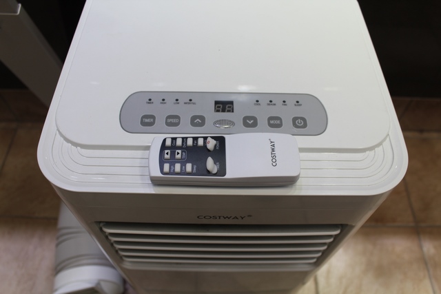 Climatiseur Portatif 6000 btu + acc + tc - Image 2