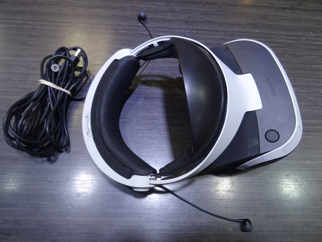 Casque PSVR ps4  + motion controller + accessoires - Image 2