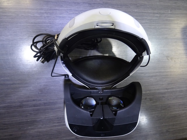 Casque PSVR ps4  + motion controller + accessoires - Image 3