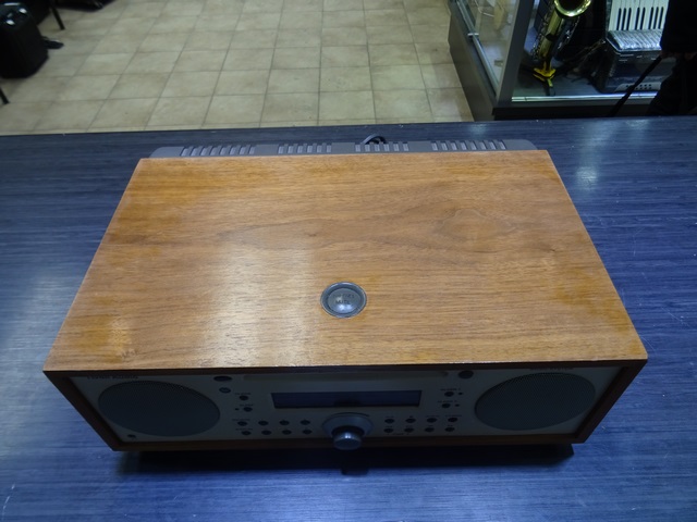 Radio Alarme CD / AM-FM + TC - Image 2