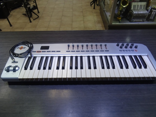 CONTROLEUR MIDI 49TOUCHES + Fil Usb