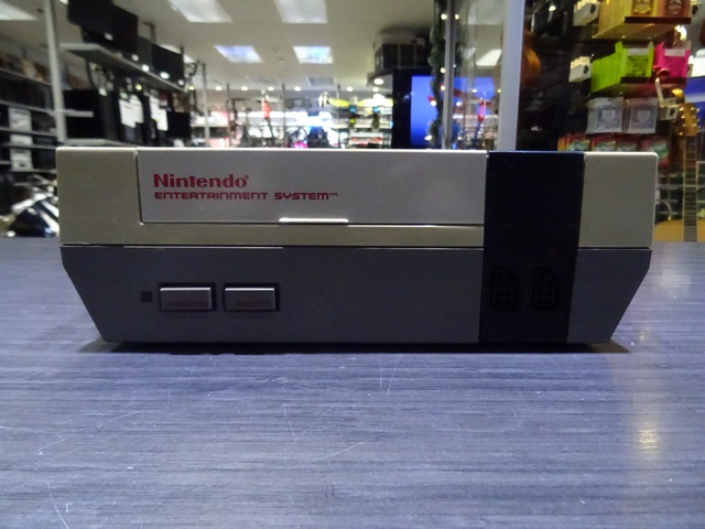 console nes + 2 manettes - Image 3