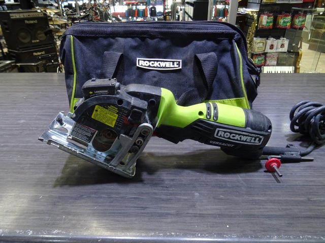 Scie circulaire compact