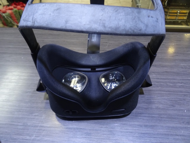 Oculus QUEST 1 128GB - Image 2