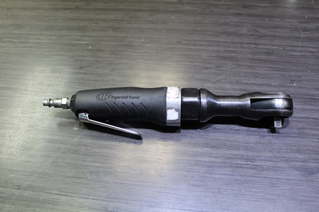 Cle a cliquet a l air 3/3