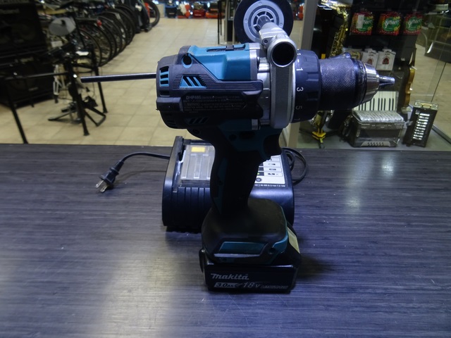 Perceuse a Percussion + Chargeur + Batterie 18V 3.0Ah - Image 3