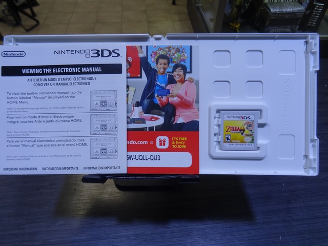 The Legend of Zelda A Link Between Worlds - Image 2