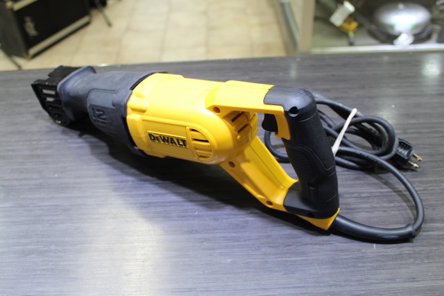 Scie va et vient (Sawall)