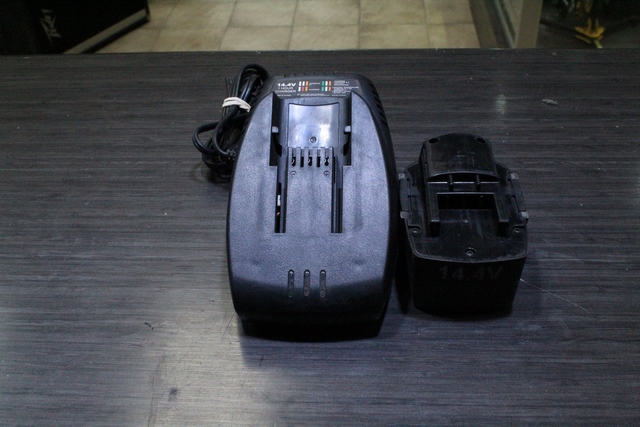 clée a choc ( Impact) + lumiere 14.4 volt batterie défectueuse - Image 4