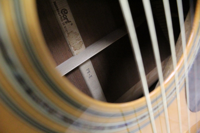 Guitare Acoustique - Image 2