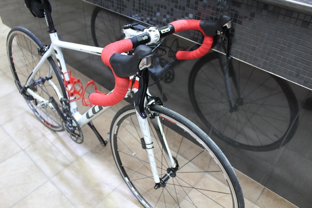 Velo en  carbone   (garage 529 = brdbvcy) - Image 3