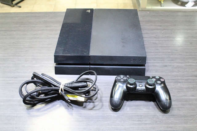 Console ps4 500 go + acc