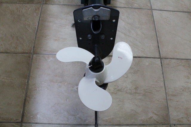 Moteur de Bateau 4 temps  - Image 4