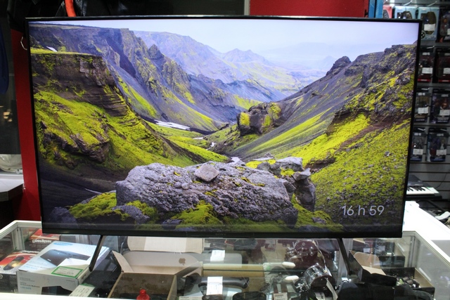 Télévision (TV) 50 po 4k intelligente (smart) (2022) + tc