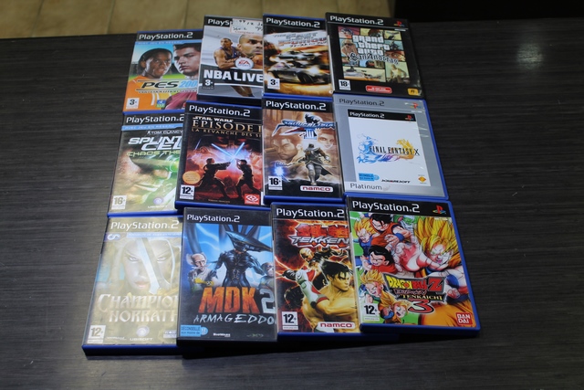 Lot de 13 jeux PS2 PAL