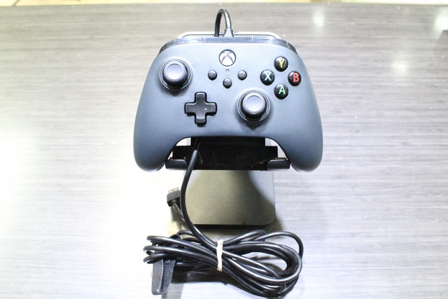 Console xbox one s 500gb (vendu en digital + manette pas officielle) + acc - Image 4