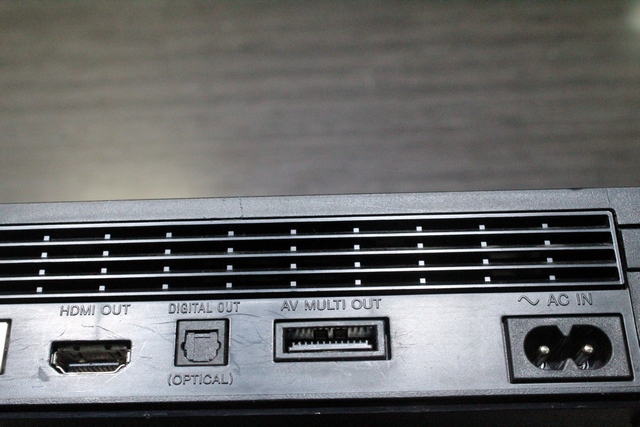 Console ps3 320 go + acc (sans manette) - Image 2