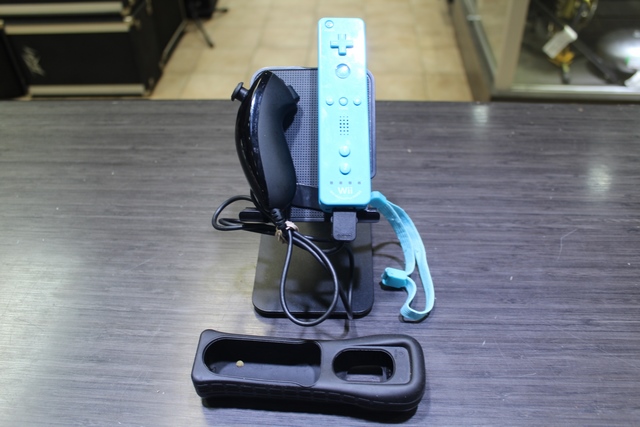 wiimote bleu (motion plus) + nunchuck