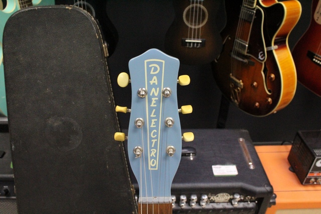 GUITARE ELECTRIQUE - Image 2