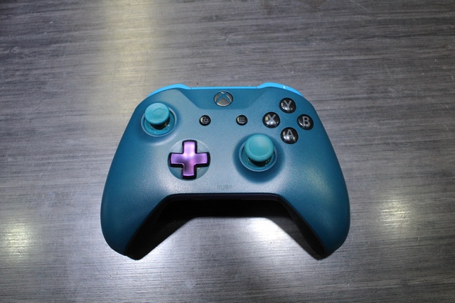 console xbox one 500Go +acc - Image 2