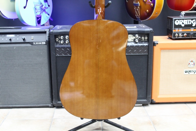 Guitar Acoustic  - Image 4