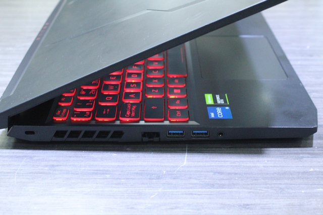 Portable Acer Nitro+ac - Image 3