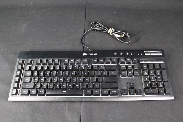 Clavier RGB fillaire + accotoir - Image 2