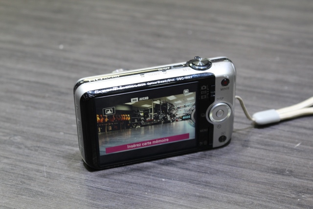 Camera Sony 16.2 megapixel +batt - Image 3