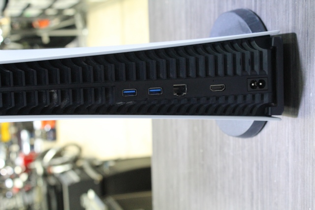 Console ps5 digital 875 go + ssd 1to + acc - Image 2