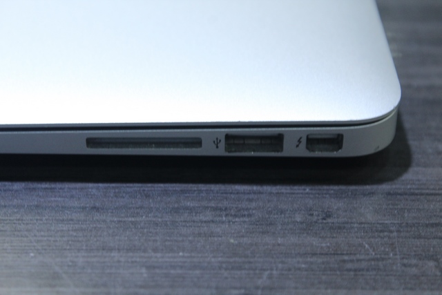 MacBook air (2013-2014) - Image 4