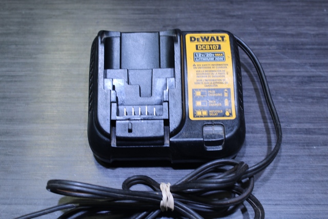 Perceuse Brushless Dewalt + chrg + batt 5ah - Image 2