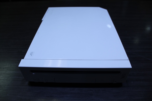 Console Wii + acc (manette sans marque) - Image 2